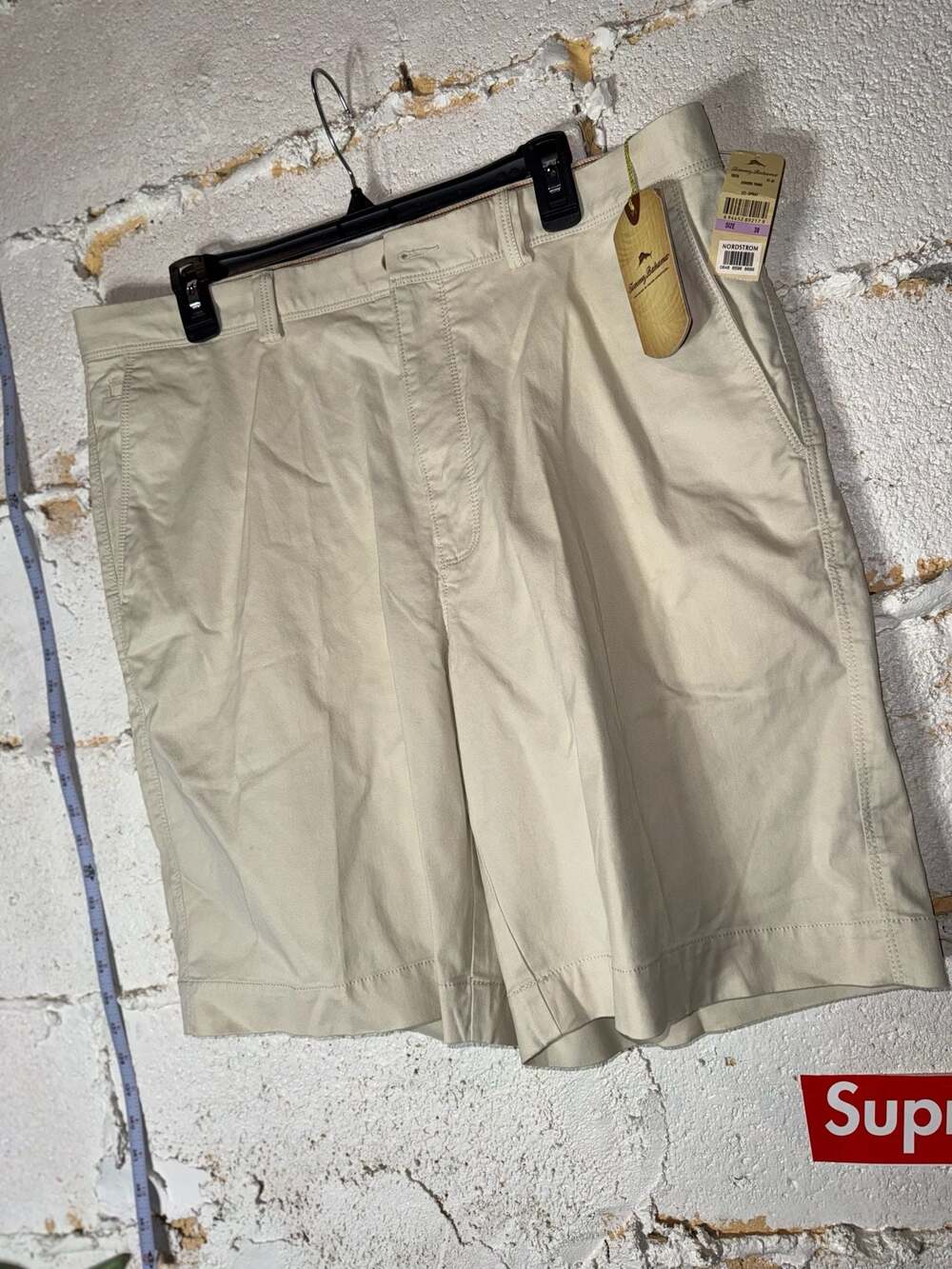 Tommy Bahama NWT Ashore Thing Pleated Shorts Size 38 Spray Tan Beige